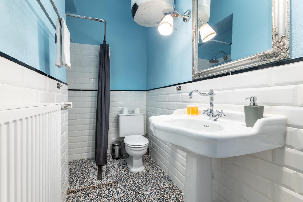 Charming 1 Bedroom Apartment In The City Center Of Praga Zewnętrze zdjęcie