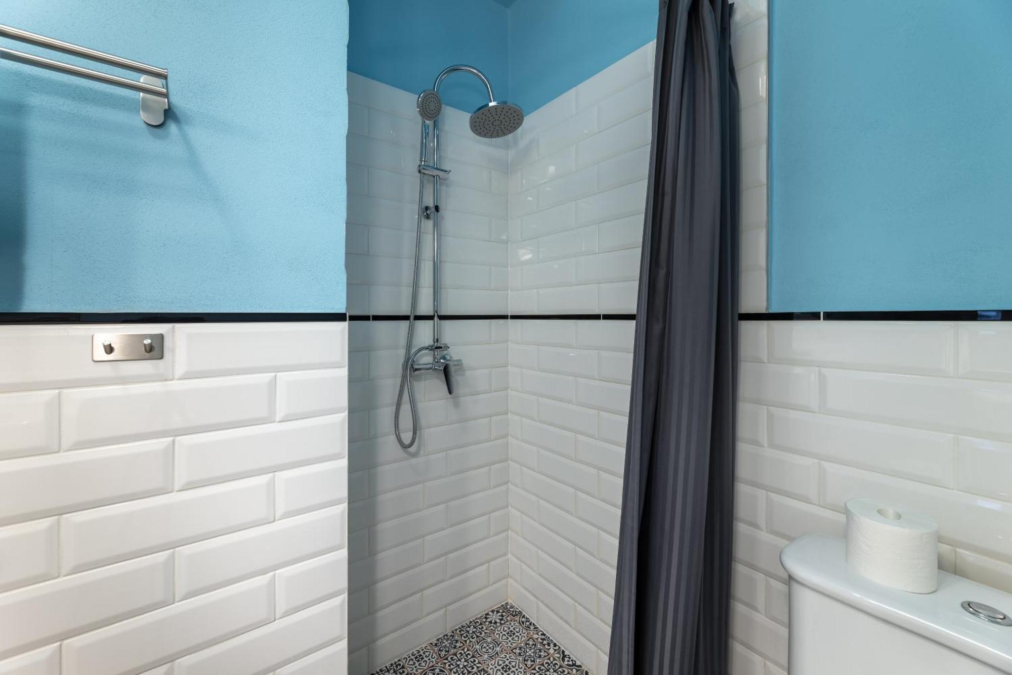 Charming 1 Bedroom Apartment In The City Center Of Praga Zewnętrze zdjęcie